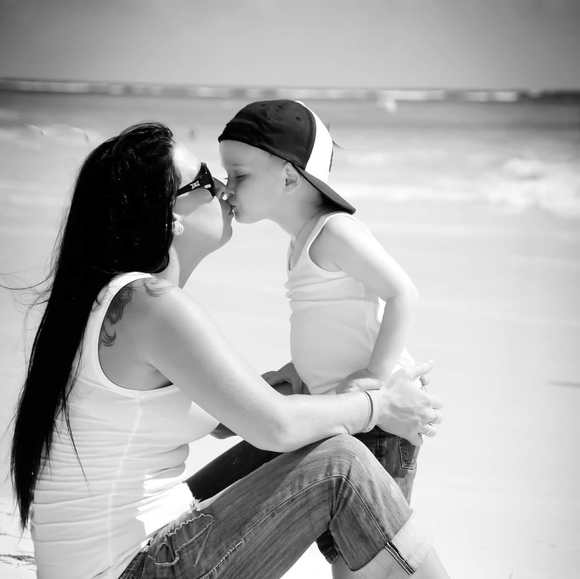 Meet your Posher, Gabrielle - Picture 1 of 1